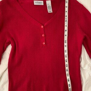 LIZ CLAIBORNE-VILLAGER RED SWEATER, LONG SLEEVE NEW WITHOUT TAGS